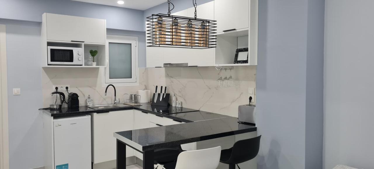 אתונה Cozy Apartment With Garden Near Town Center, Fully Renovated. מראה חיצוני תמונה