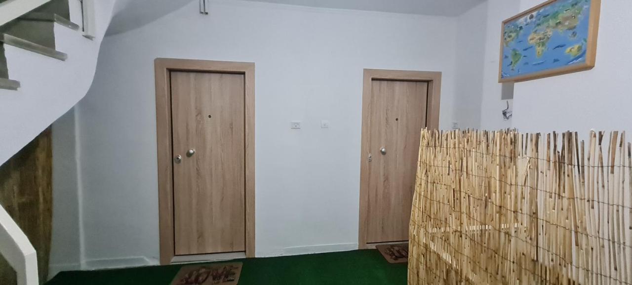 אתונה Cozy Apartment With Garden Near Town Center, Fully Renovated. מראה חיצוני תמונה